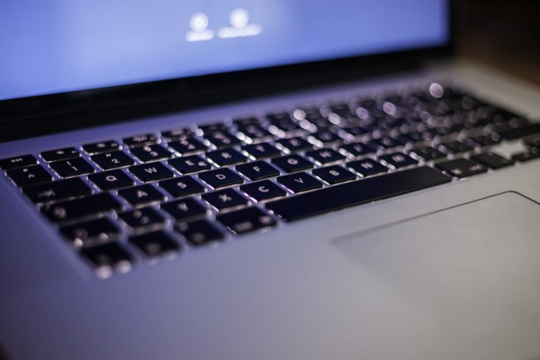 Как настроить таргетированную рекламу вакансии или компании на Facebook