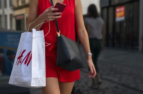 Угроза рекордной безработицы, выплаты сотрудникам H&M и минус 625 миллионов долларов из-за отклика на вакансию